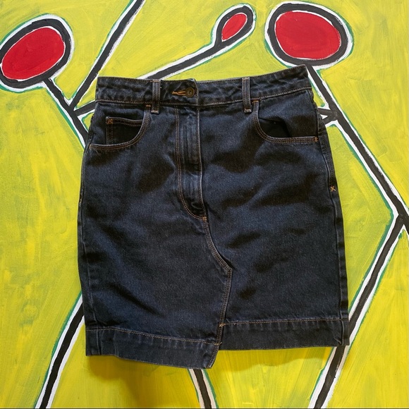 Mini ribbed denim skirt in black - Picture 2 of 7